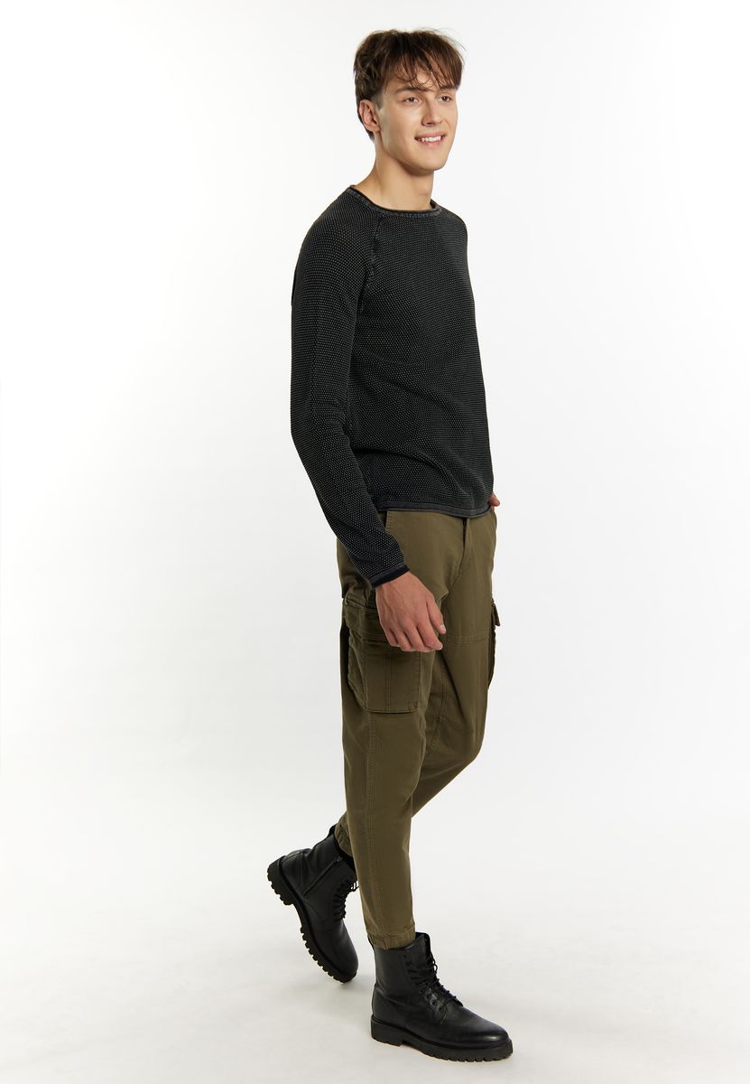 Strukturierter Raglan-Strickpullover