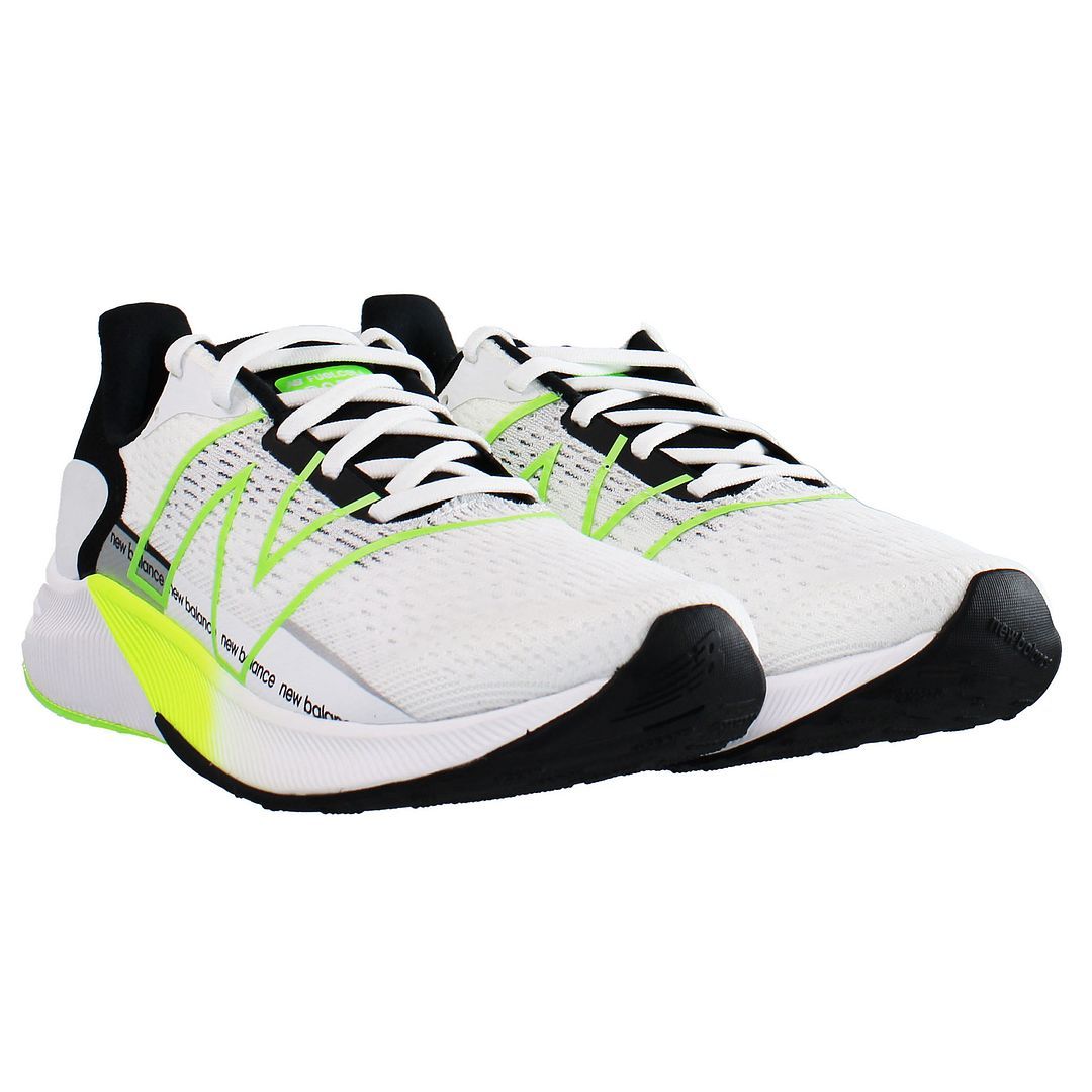 Performance-Mesh-Laufschuhe