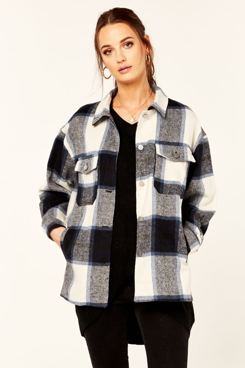 Oversized Karohemd-Jacke mit Taschen