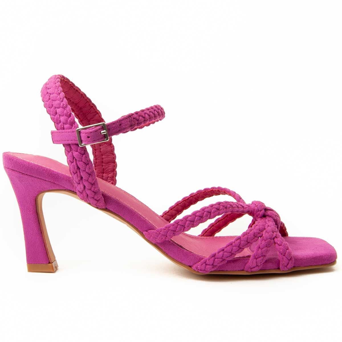 Geflochtene Riemchensandalen mit Absatz