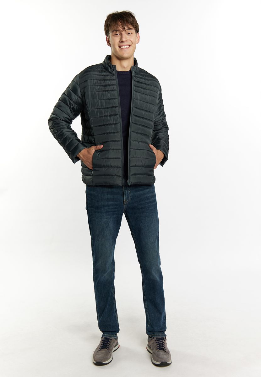 Sportliche leichte Steppjacke