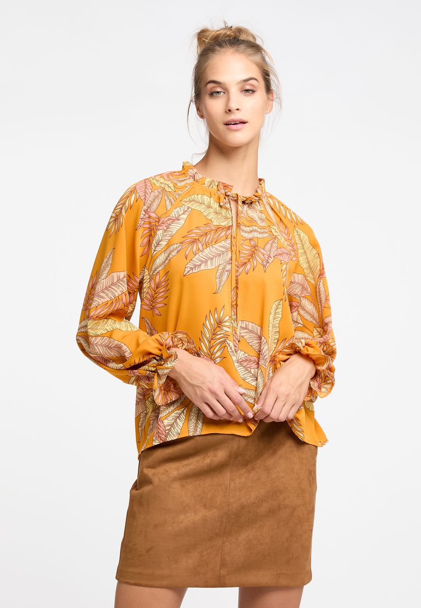 Luftige Bluse mit Blattmuster und Rüschen