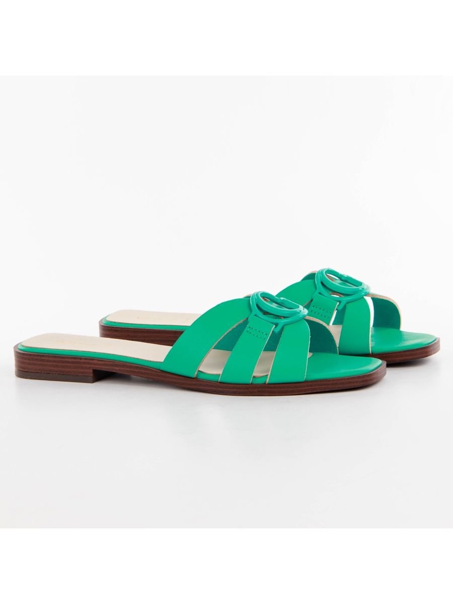 Grüne Riemchen-Sandalen zum Reinschlüpfen