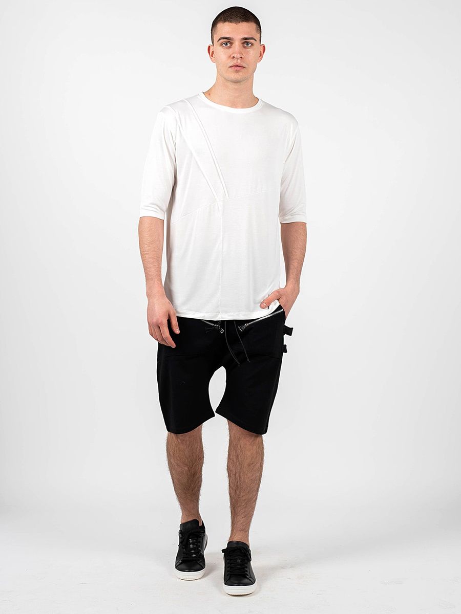T-Shirt mit geometrischen Nähten