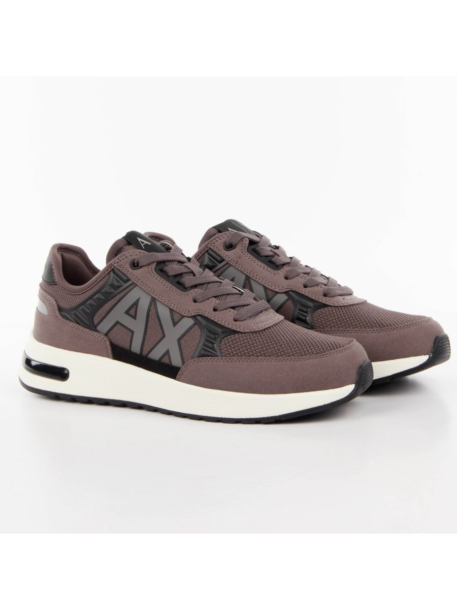 Moderner, lässiger Laufschuh-Sneaker