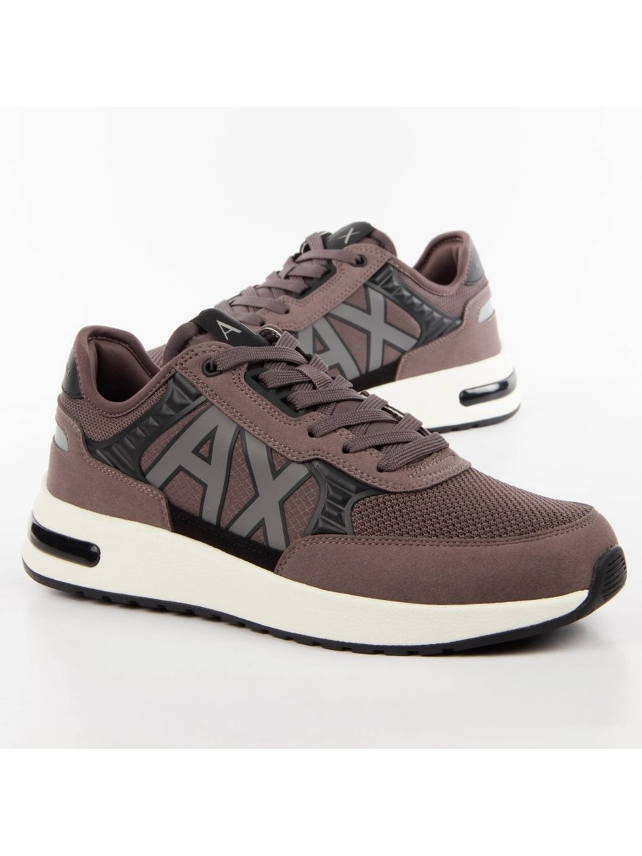 Essentielle Low-Top Mesh Sneaker