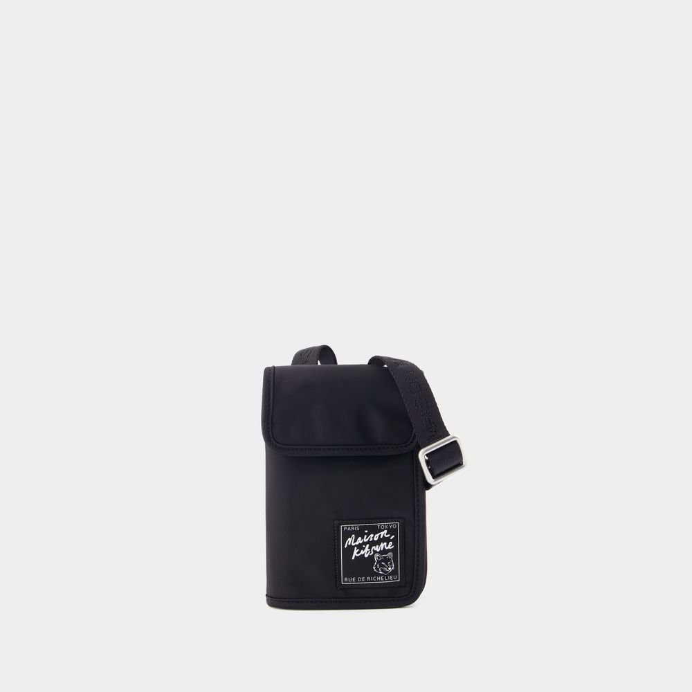 Minimalistische Umhänge-Nackentasche