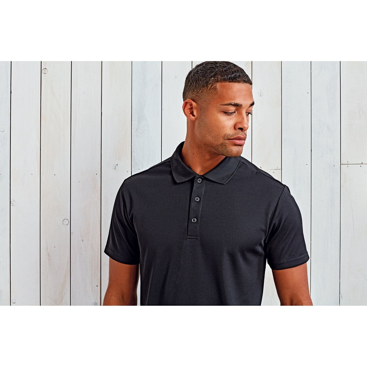 Modernes nachhaltiges Kurzarm-Polo-Shirt