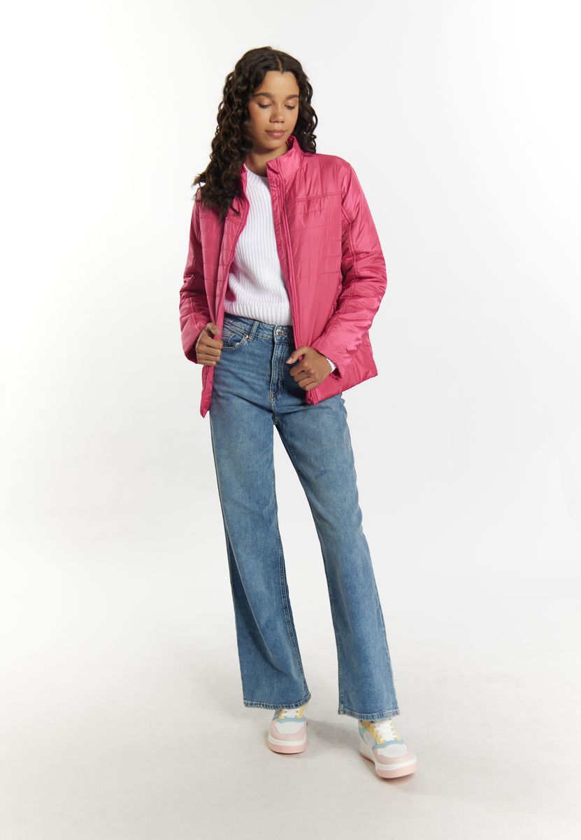 Leichte Steppjacke im Materialmix