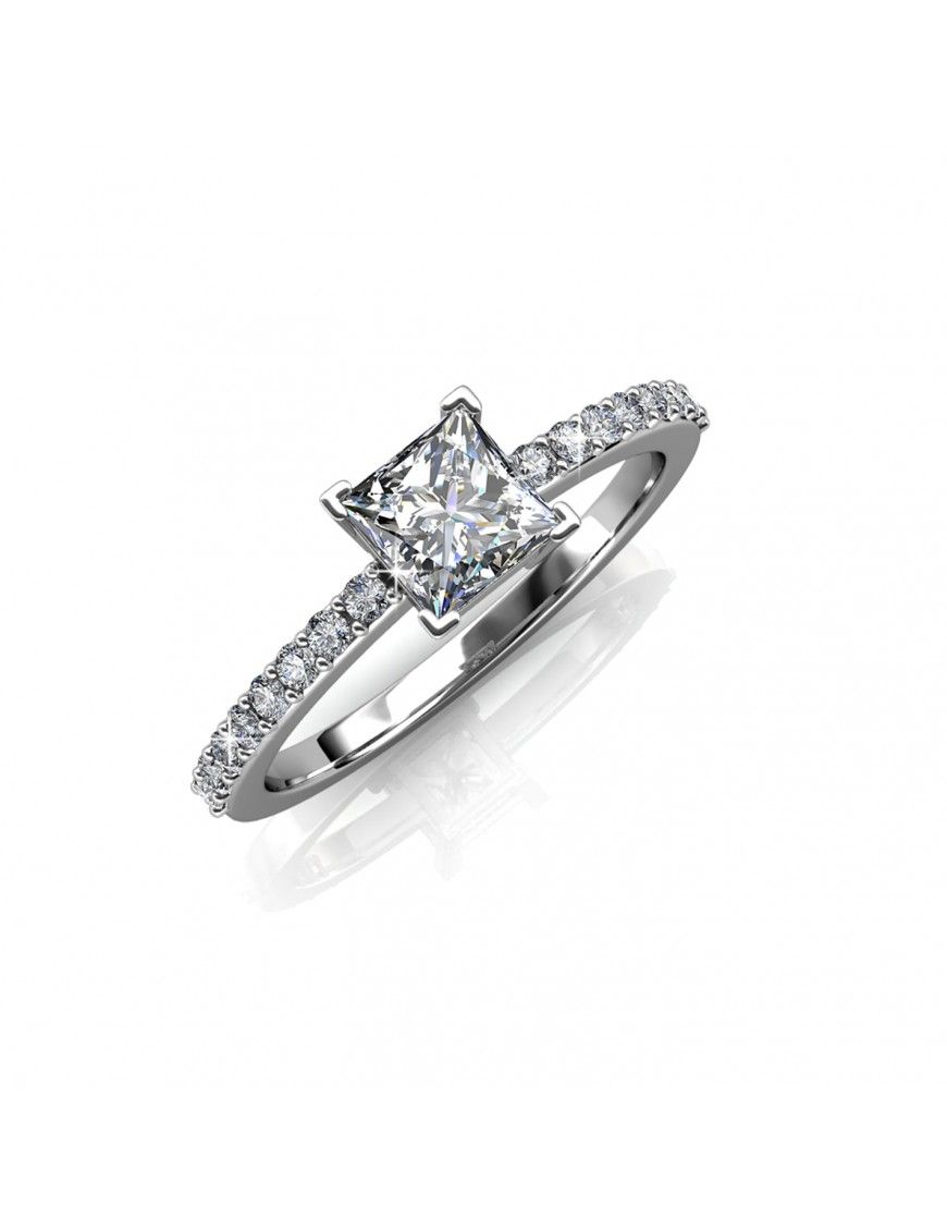 Eleganter Solitärring mit quadratischem Kristall