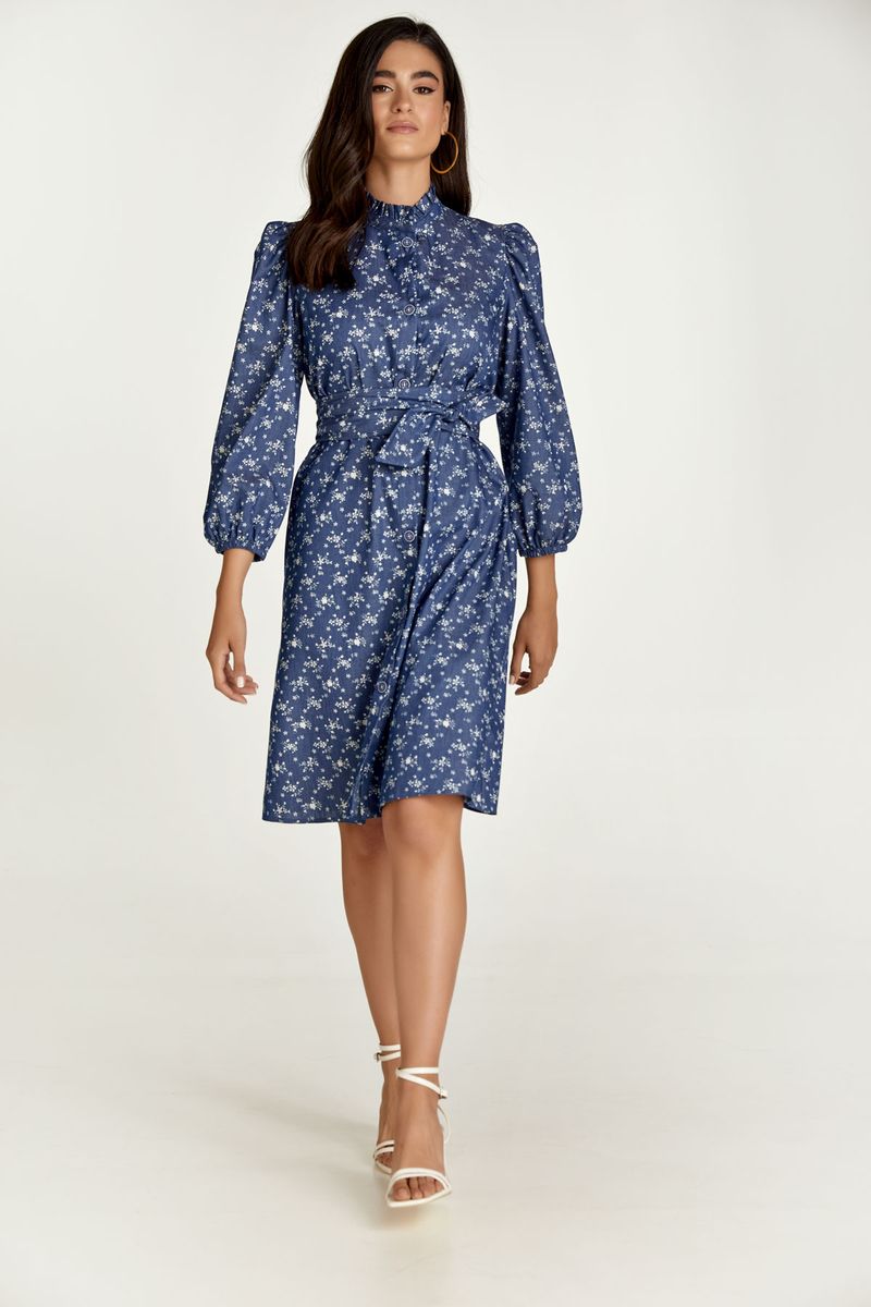 Kleid aus Denim mit Blumendruck und Gürtel
