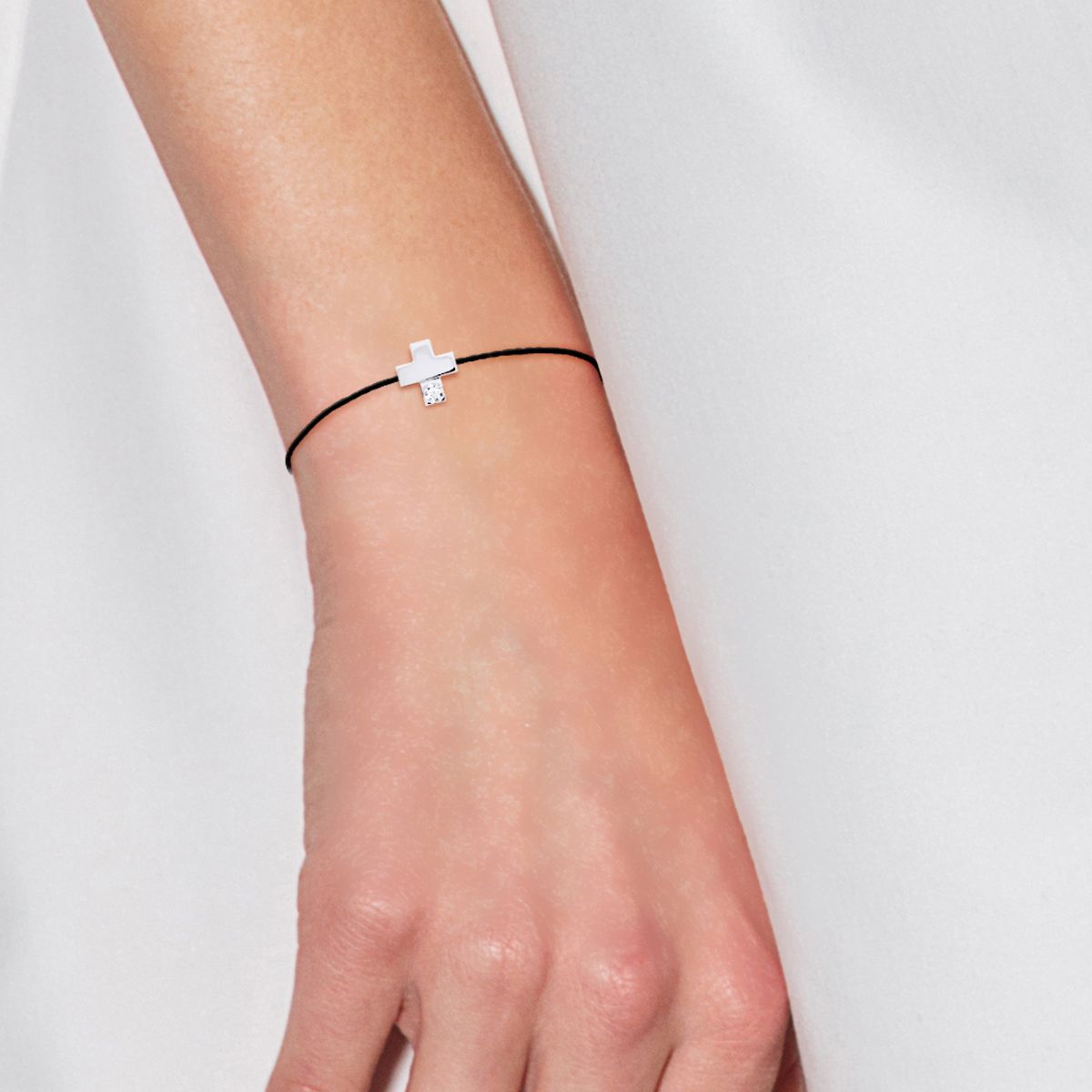 Minimalistisches Diamant-Nylon-Kordelarmband