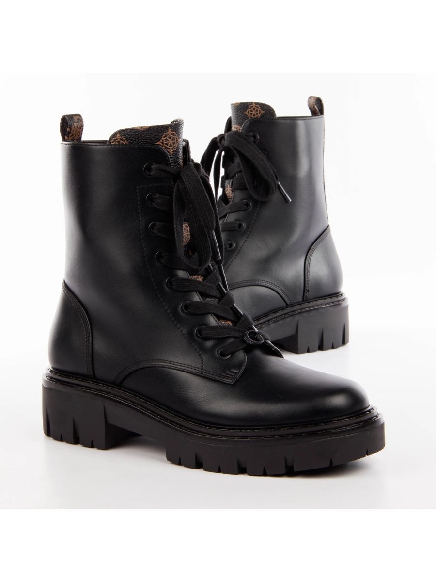 Schnürboots mit Logo-Details