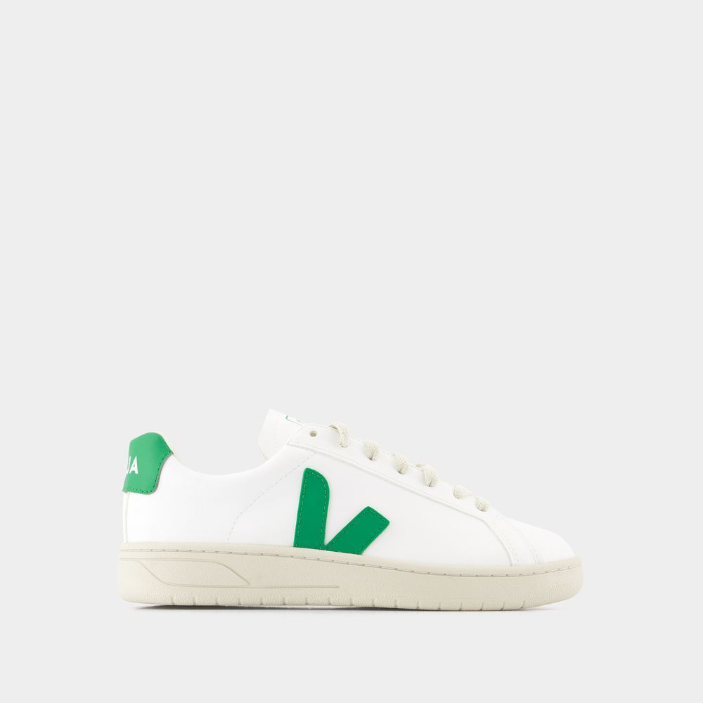 Minimalistische Court Sneakers in Lederoptik
