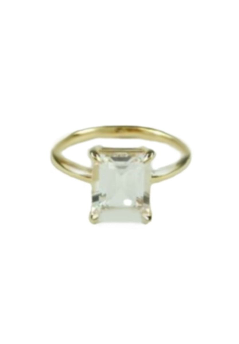 Eleganter Goldring mit Kristallstein