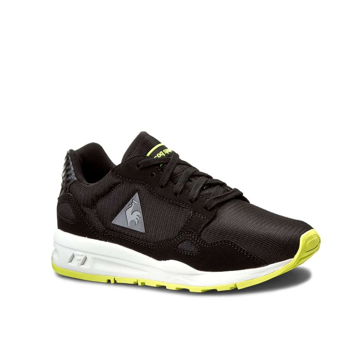 Laufschuh im sportlichen Stil