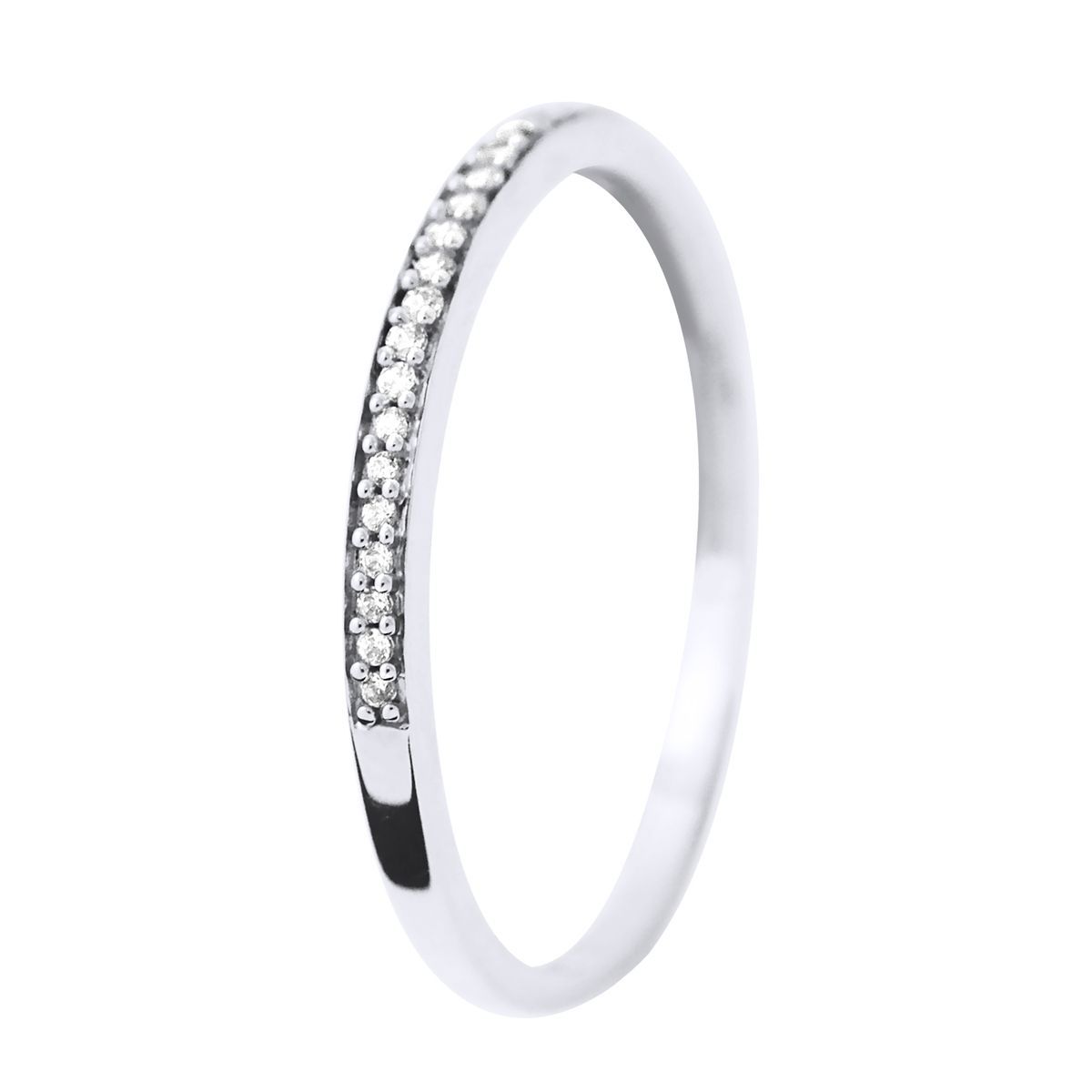 Zarter Diamantring aus Weißgold