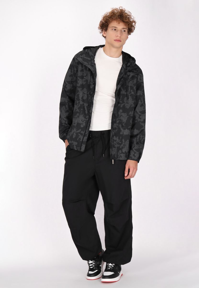 Kapuzenanorak mit geometrischem Camouflage-Muster