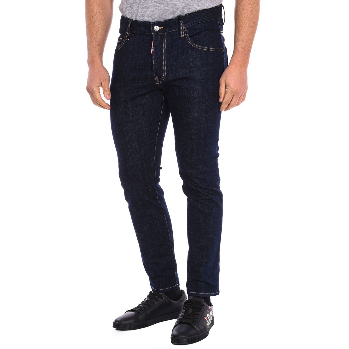 Jeans mit geradem Bein in dunkler Waschung