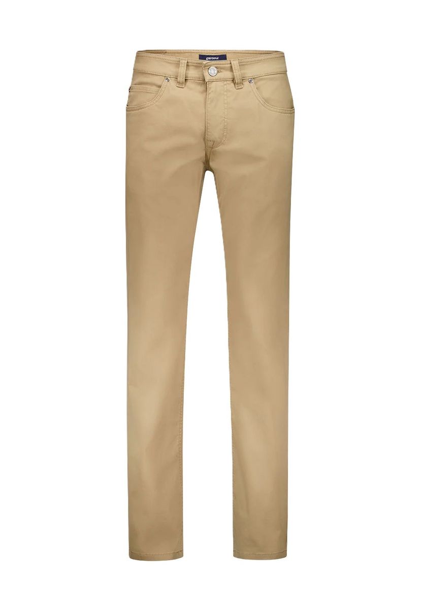 Moderne Five-Pocket-Hose in gerader Passform