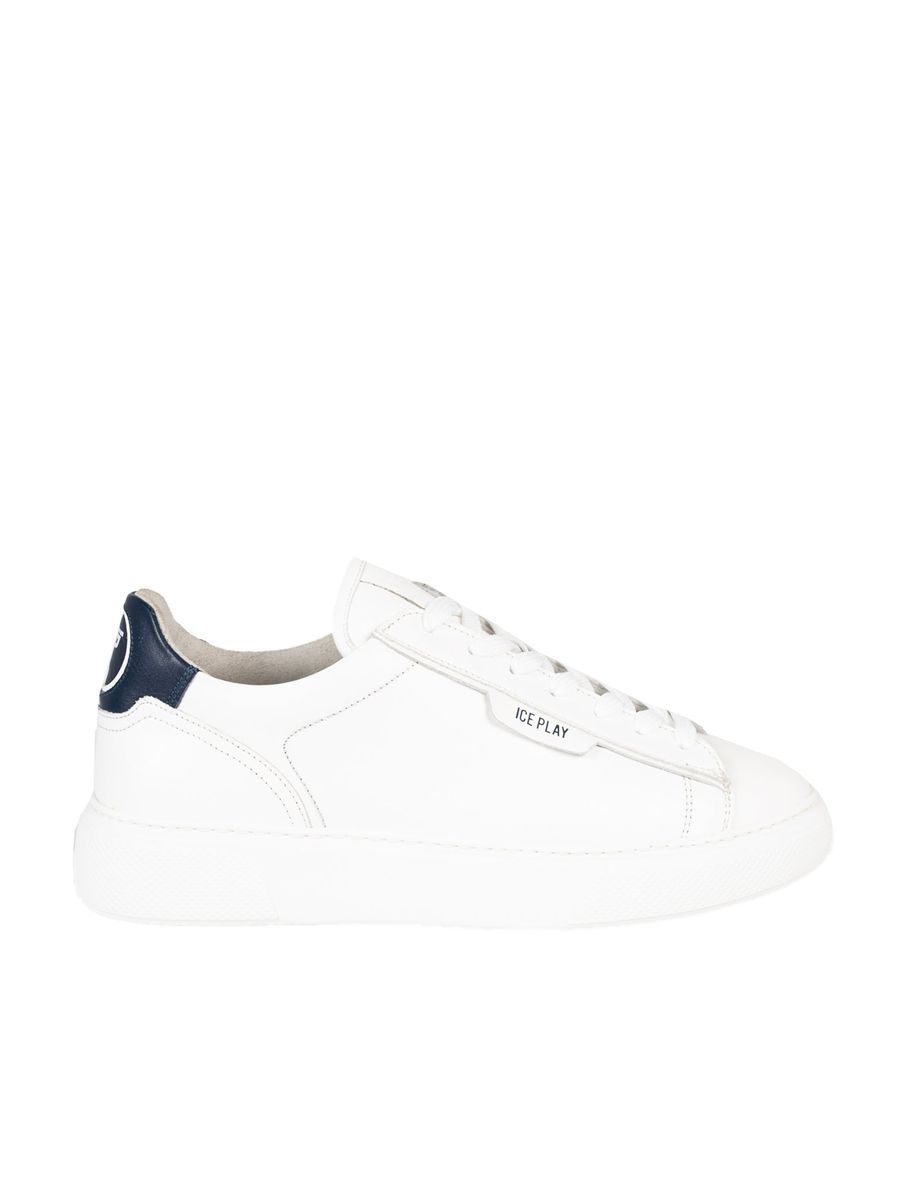 Minimalistischer Ledersneaker mit Akzenten