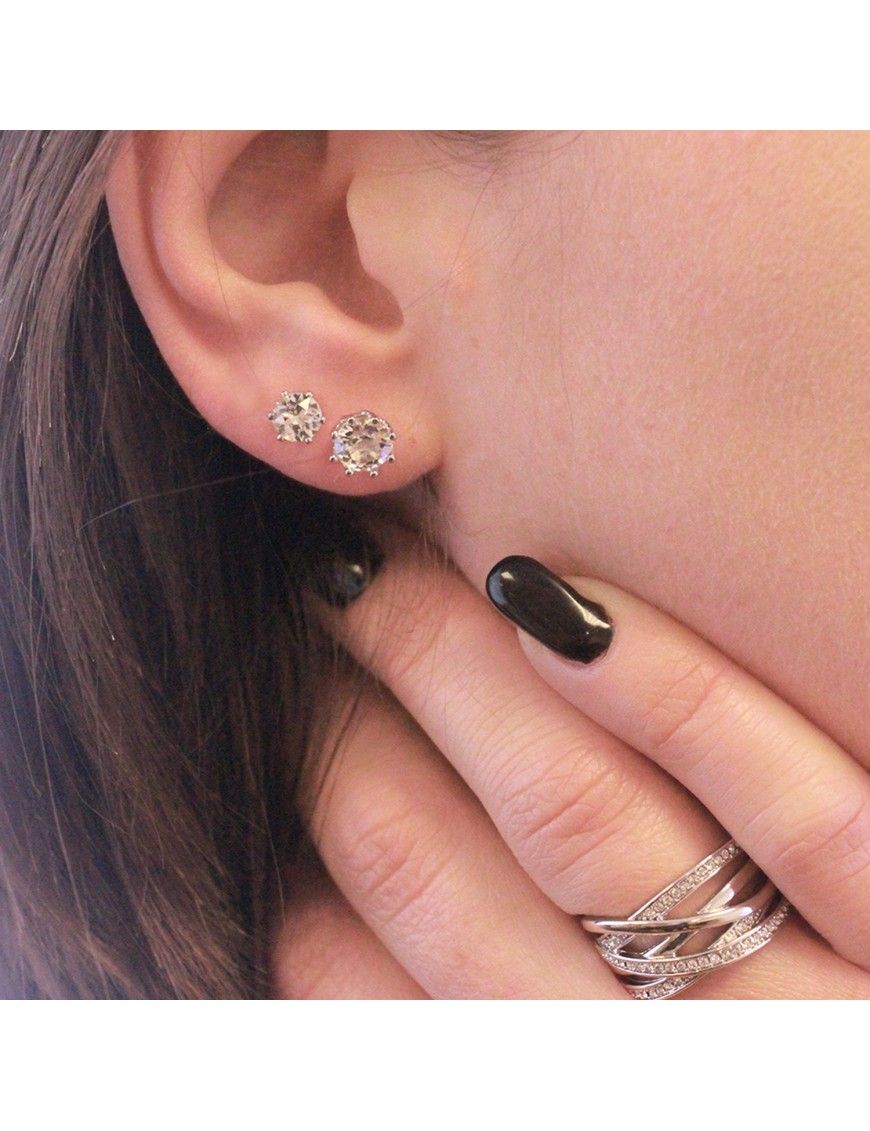 Funkelnder Mehrreihiger Ring mit Kristallen