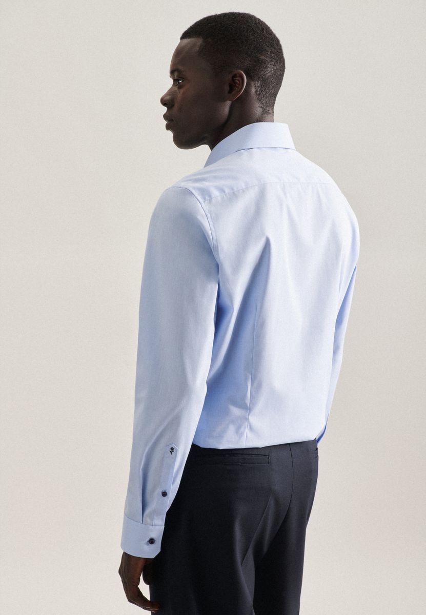 Hellblaues Chambray Businesshemd