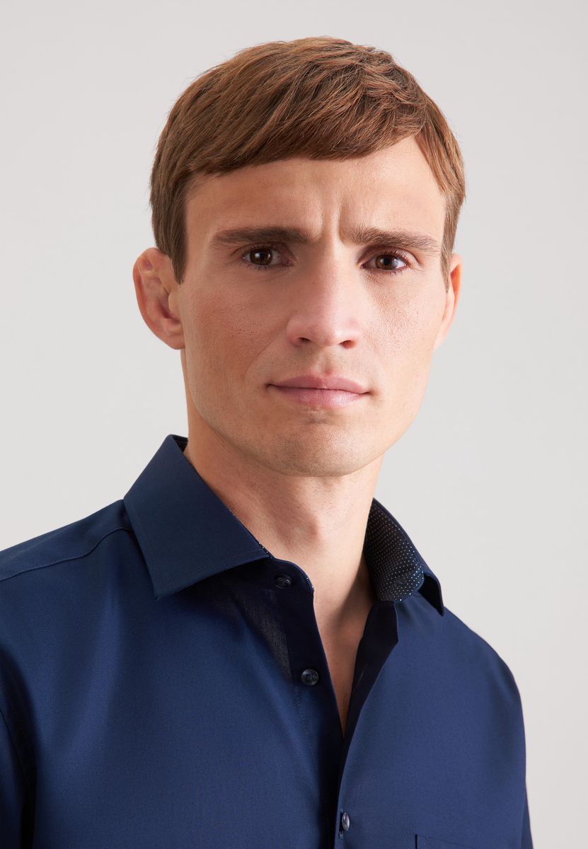 Hellblaues Chambray Businesshemd