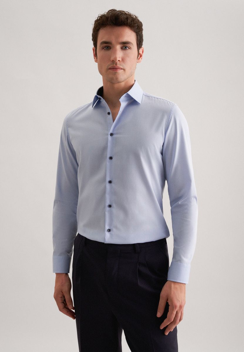 Hellblaues Chambray Businesshemd