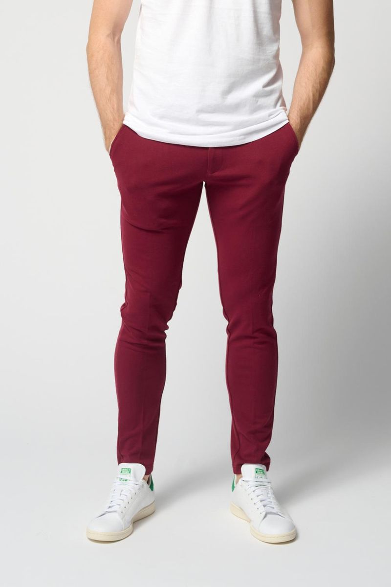 Schmal Geschnittene Performance Hose