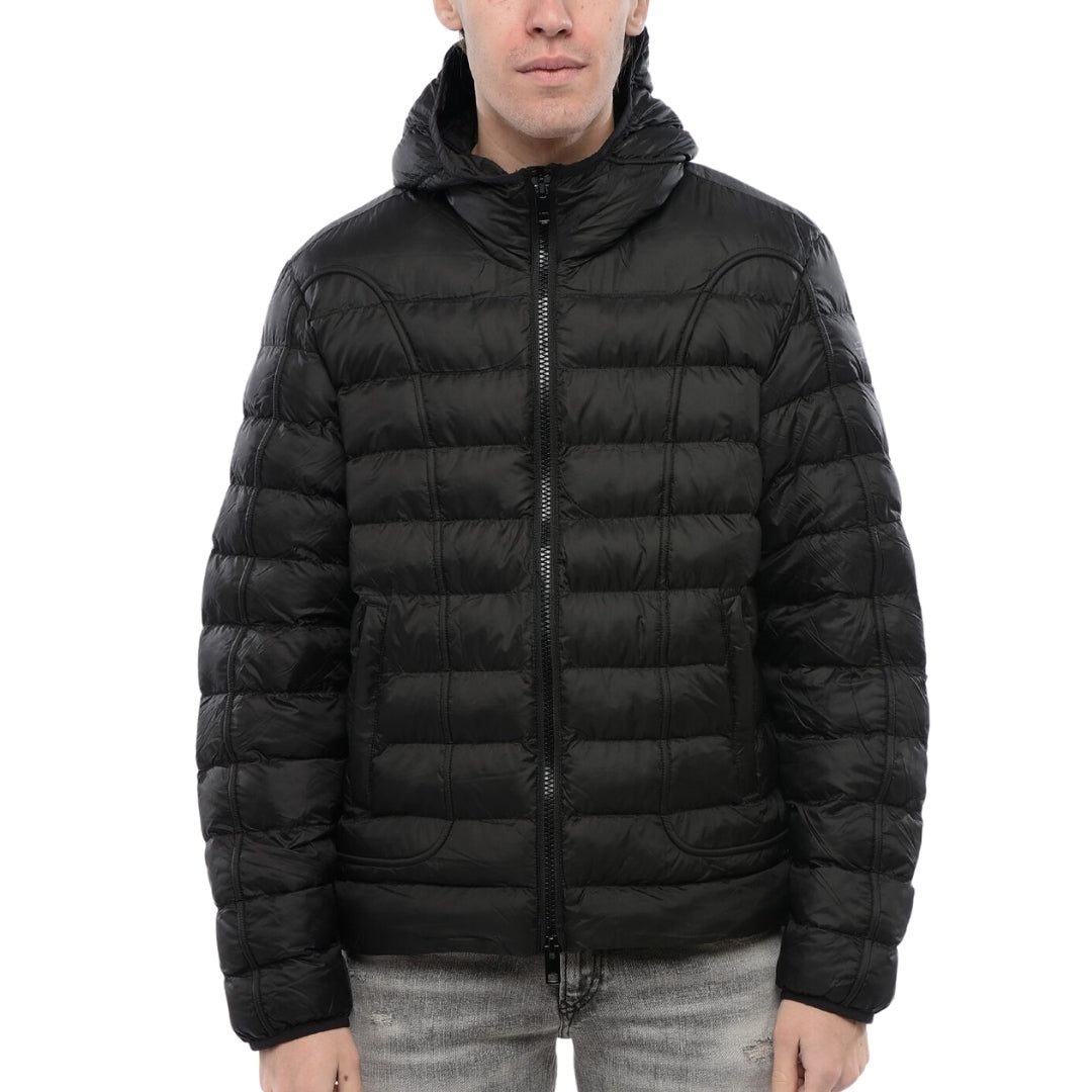 Moderne wattierte Kapuzenjacke