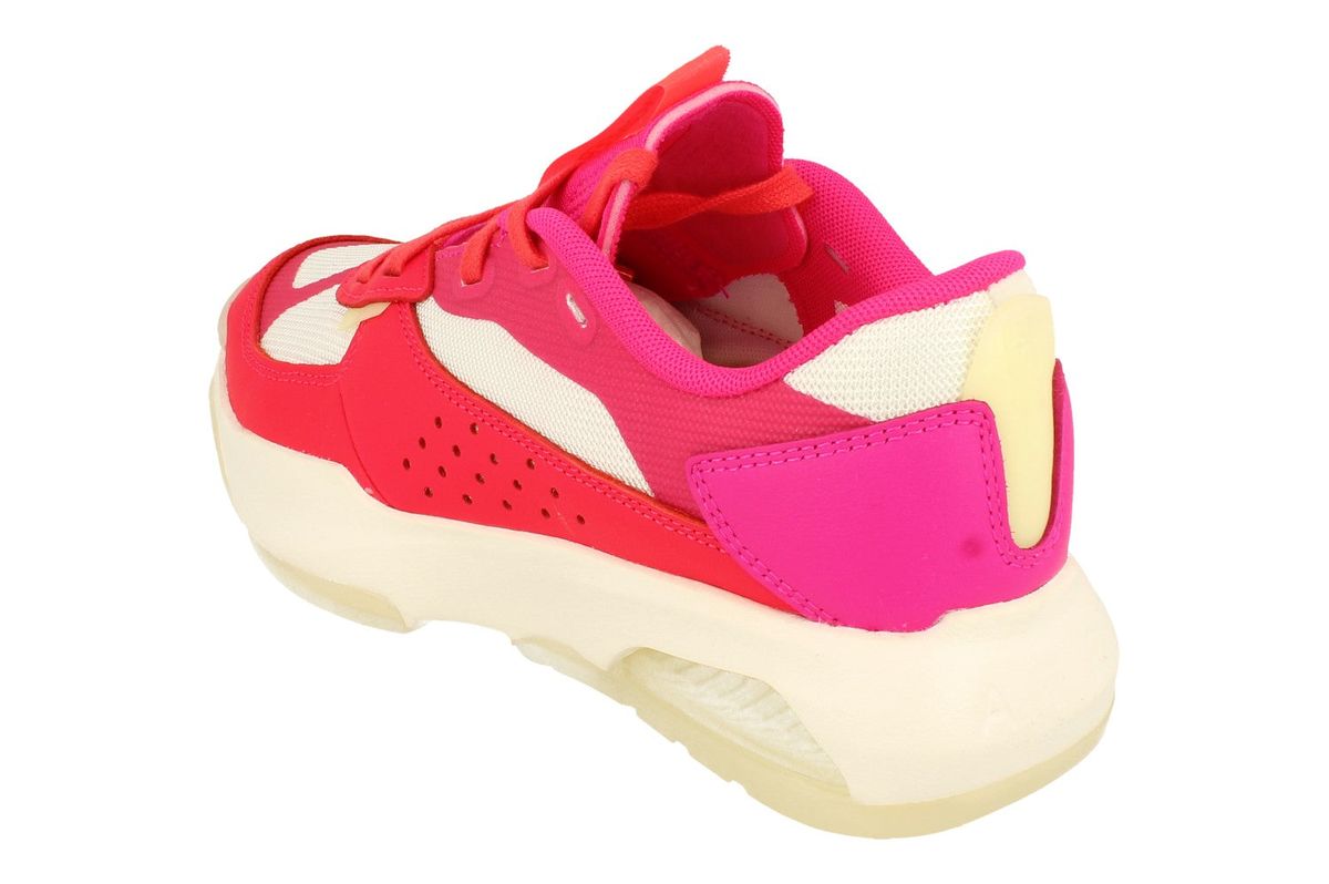 Sportliche Low-Top Air Sneaker