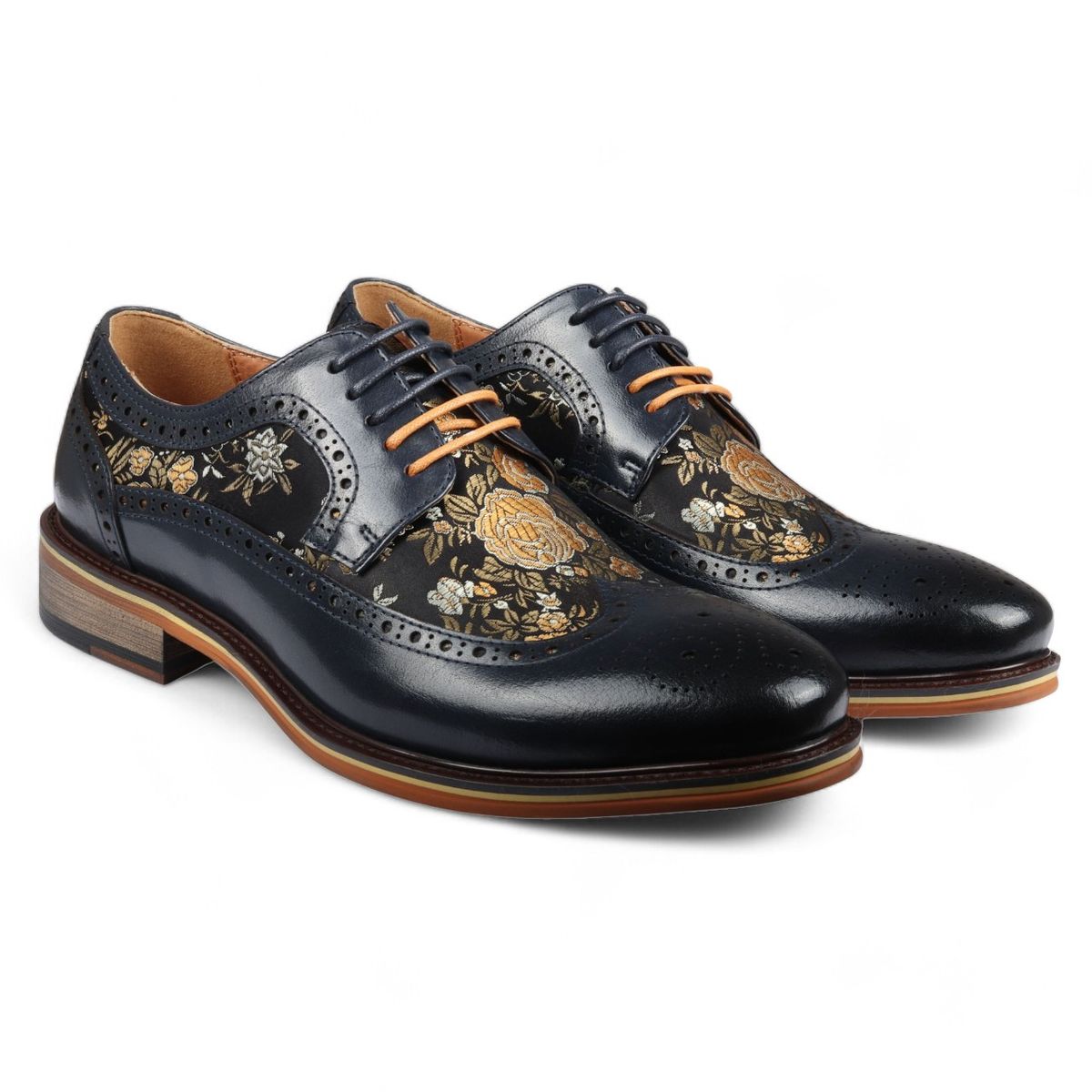 Brogues mit floralem Ledereinsatz