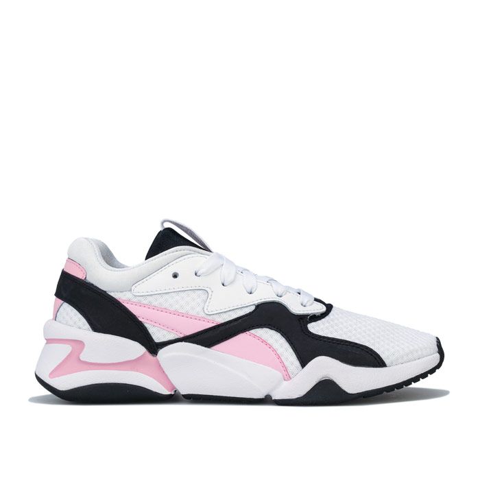 Chunky-Sneaker im 90er-Jahre-Look