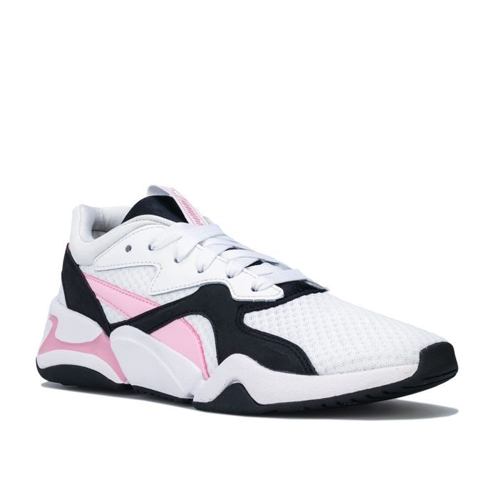 Chunky-Sneaker im 90er-Jahre-Look