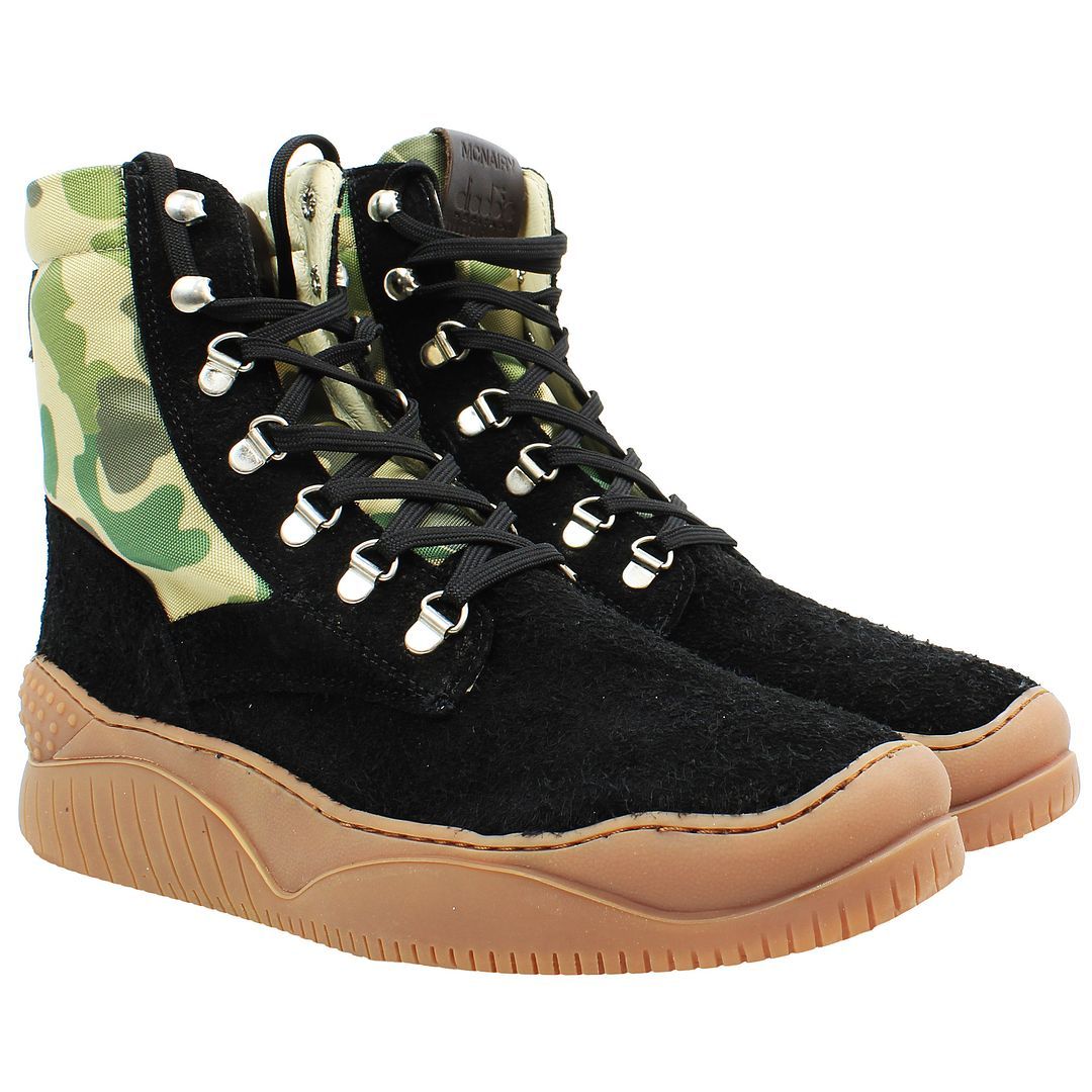 Schnürstiefel mit Camouflage-Akzent