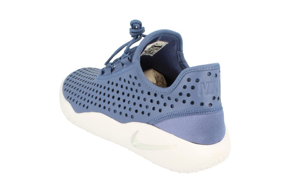 Atmungsaktive perforierte Lifestyle-Sneaker