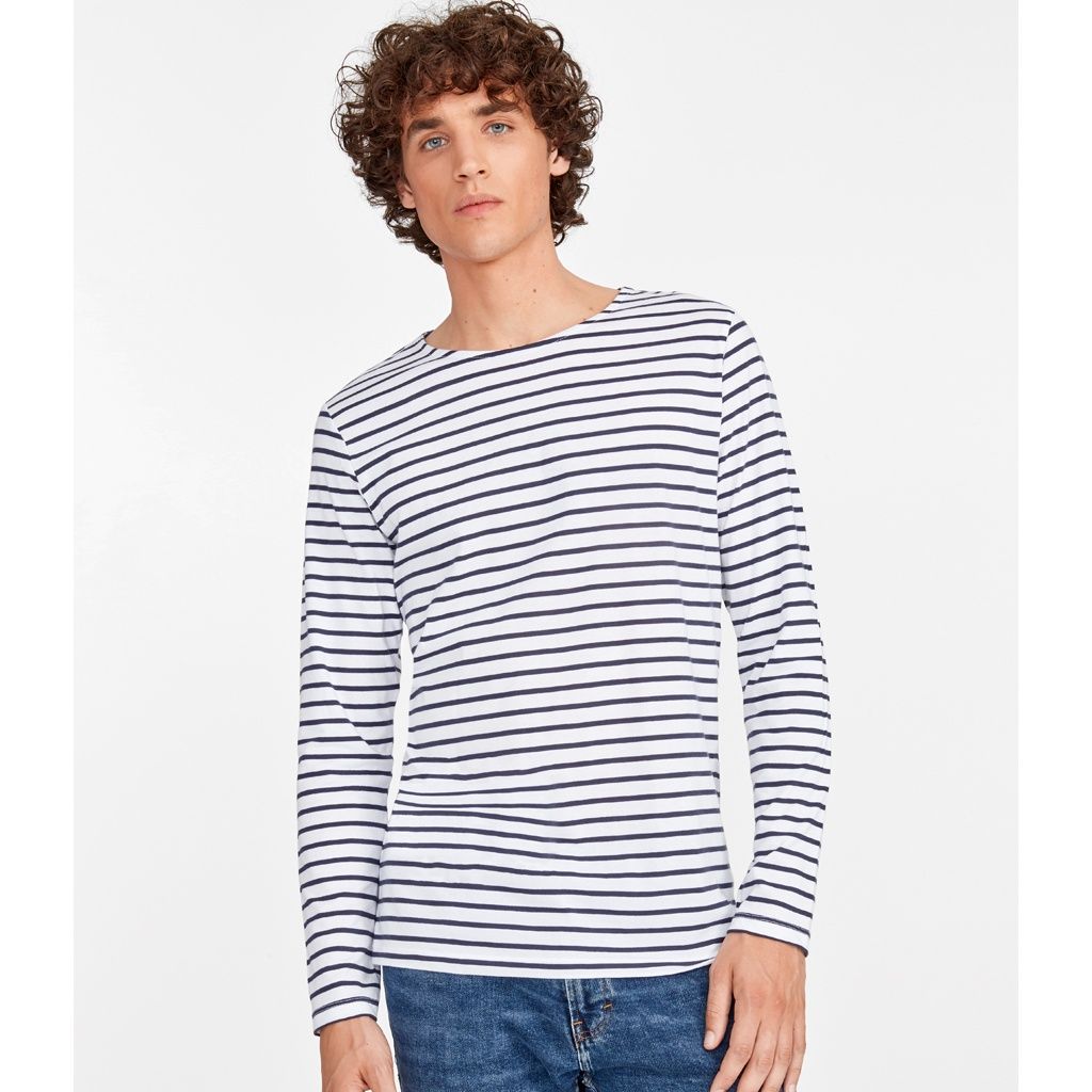 Zeitloses Langarmshirt mit Marinestreifen