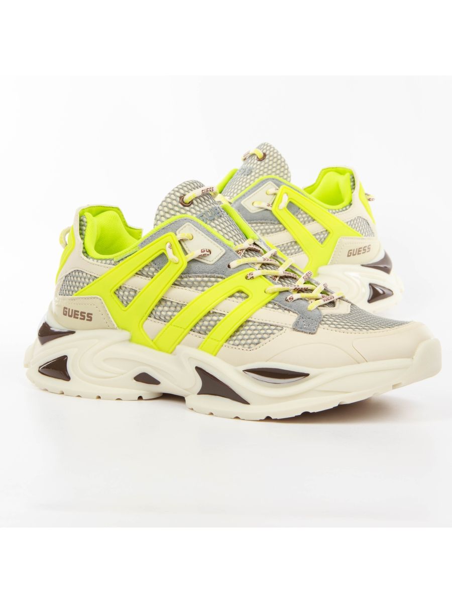 Dynamische Chunky-Sneaker im Materialmix