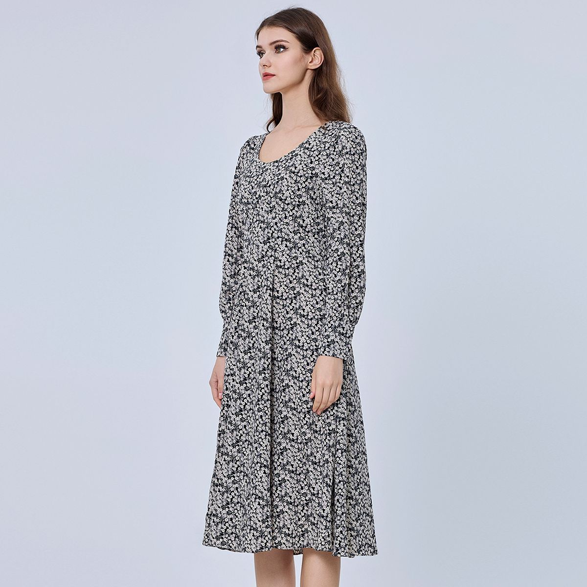 Zeitloses Midikleid mit Blumenmuster