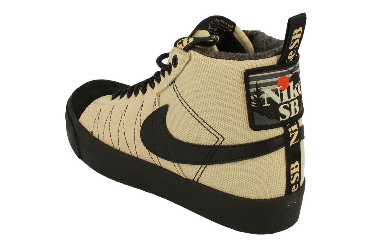 High-Top Skateschuhe mit Ziernähten