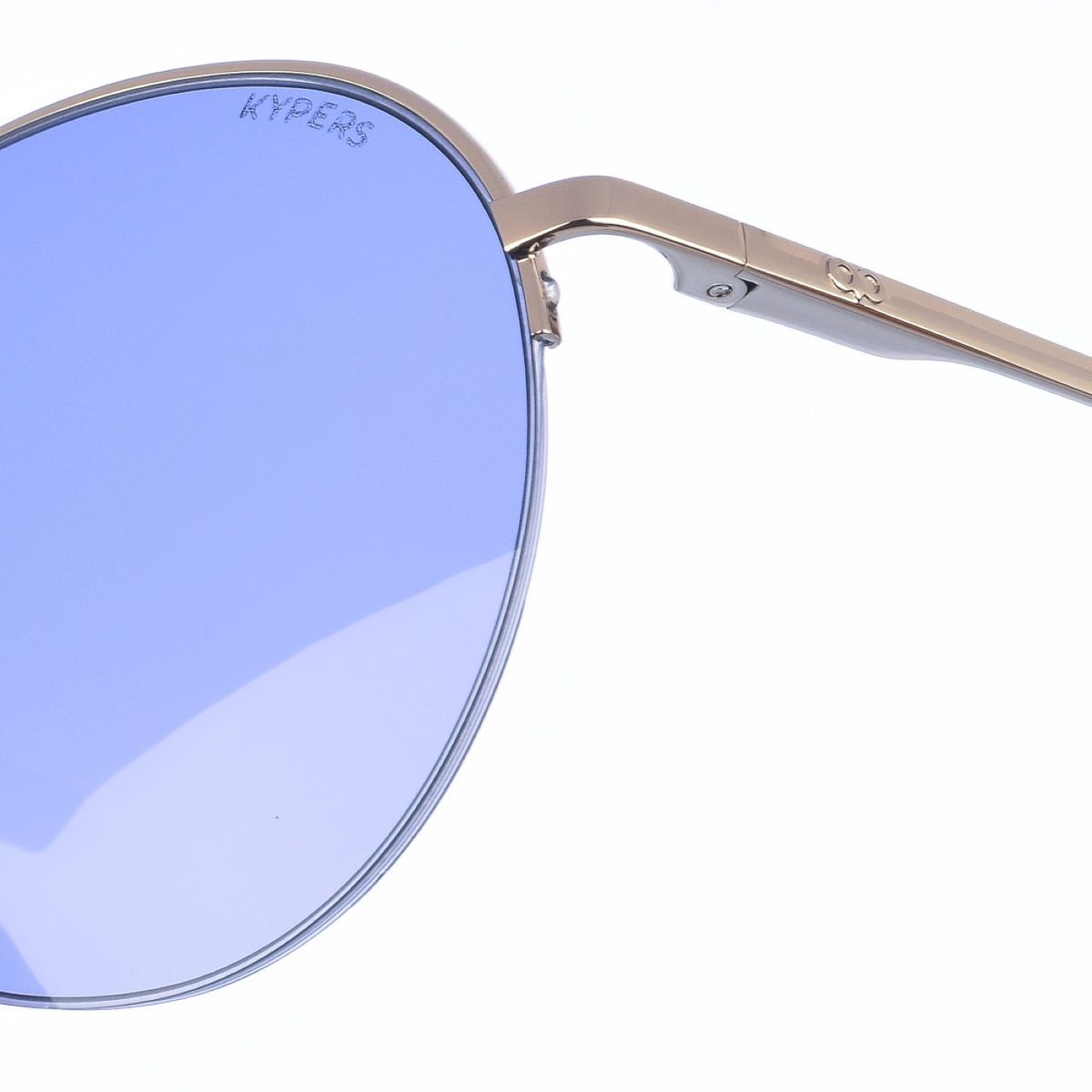 Klassische Aviator-Sonnenbrille mit blauen Gläsern
