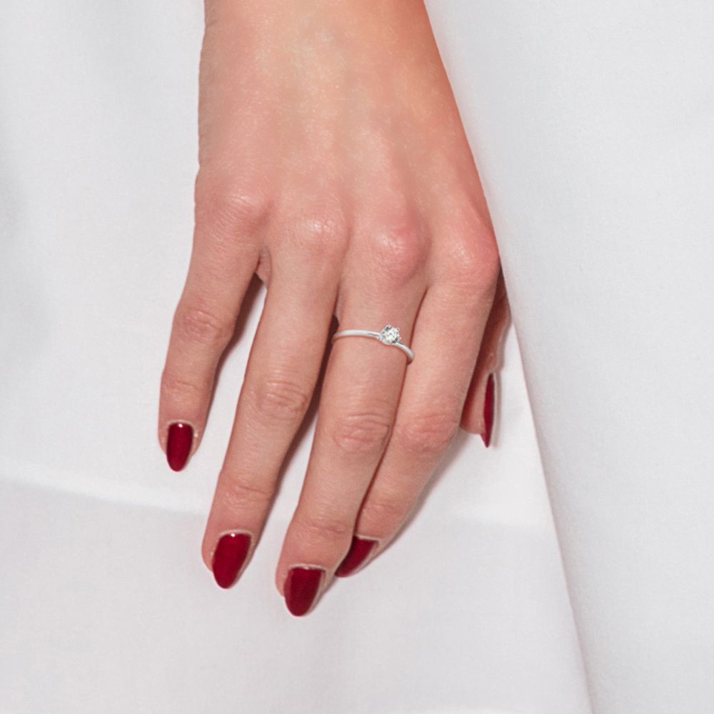 Eleganter Solitärring mit Zirkonia-Akzent