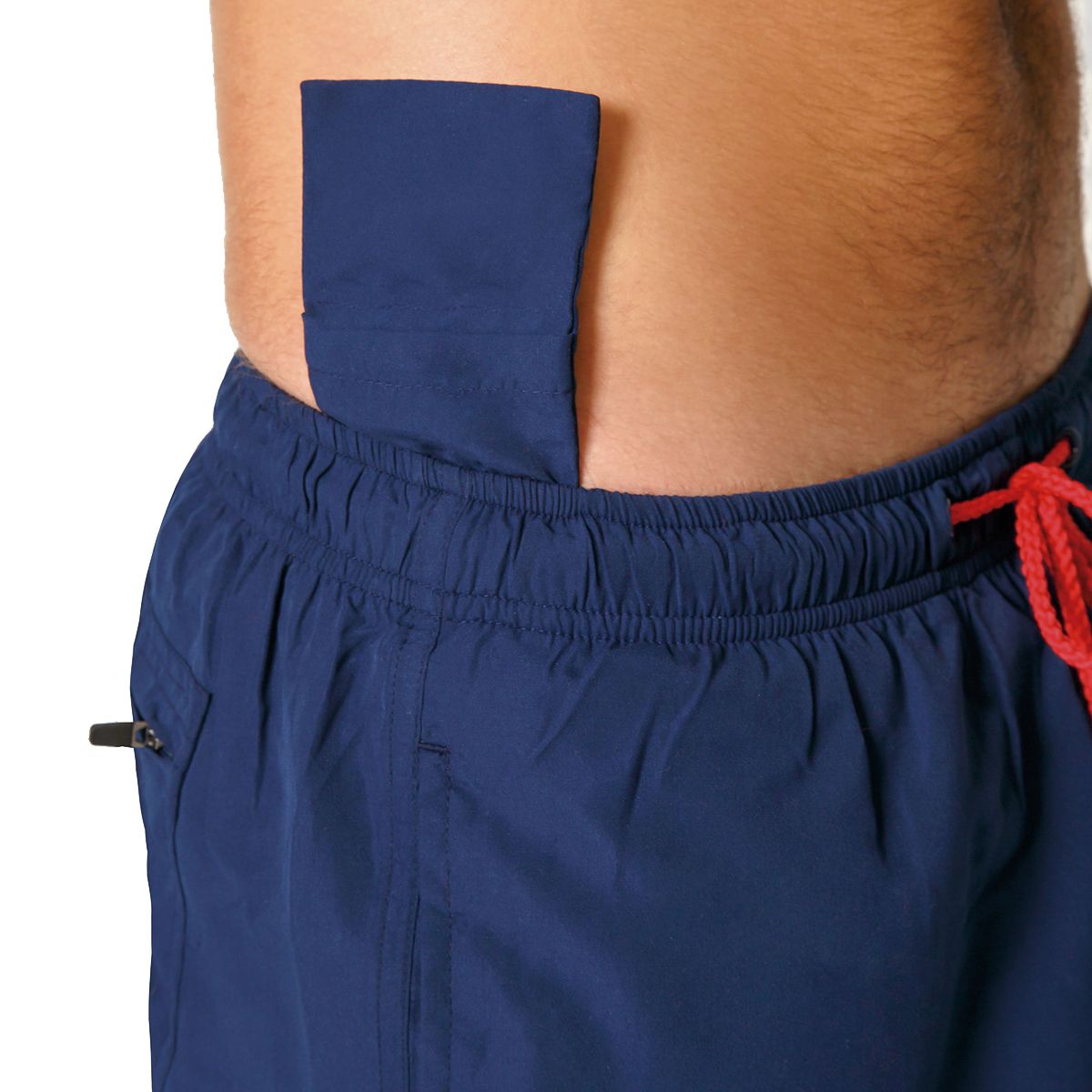 Kurze Badeshorts mit Logo