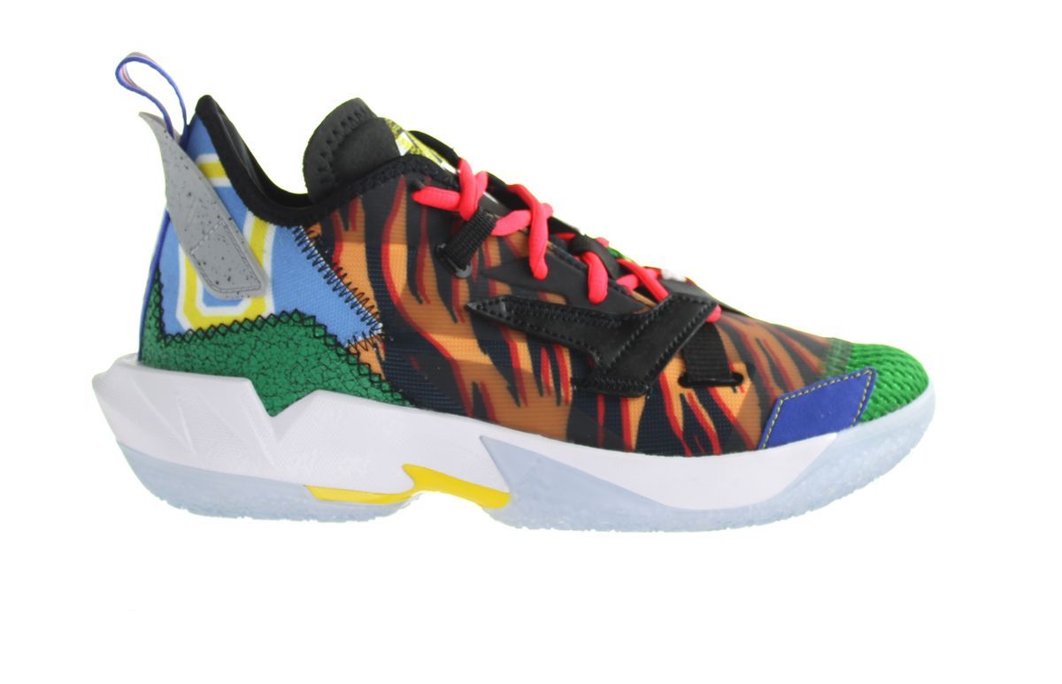 Mehrfarbige Basketball-Sneakers