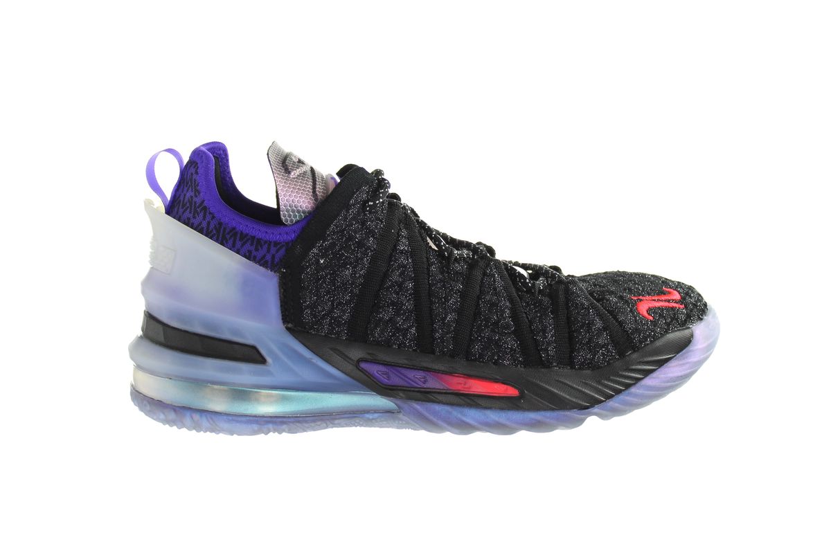 LeBron XVIII NRG Basketballschuh