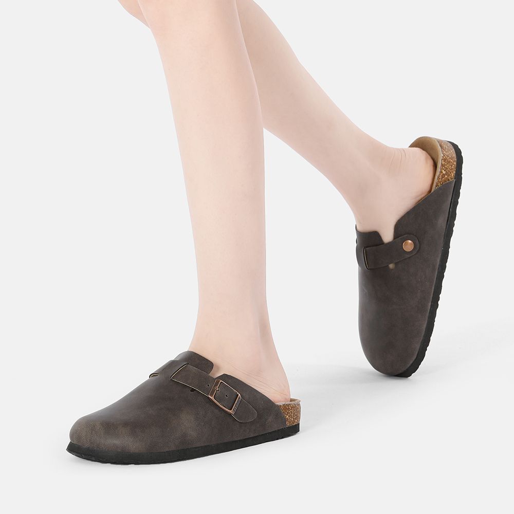 Klassische Komfort-Clogs aus geöltem Leder