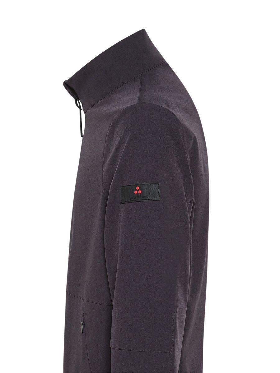 Minimalistische Funktionsjacke mit Stehkragen