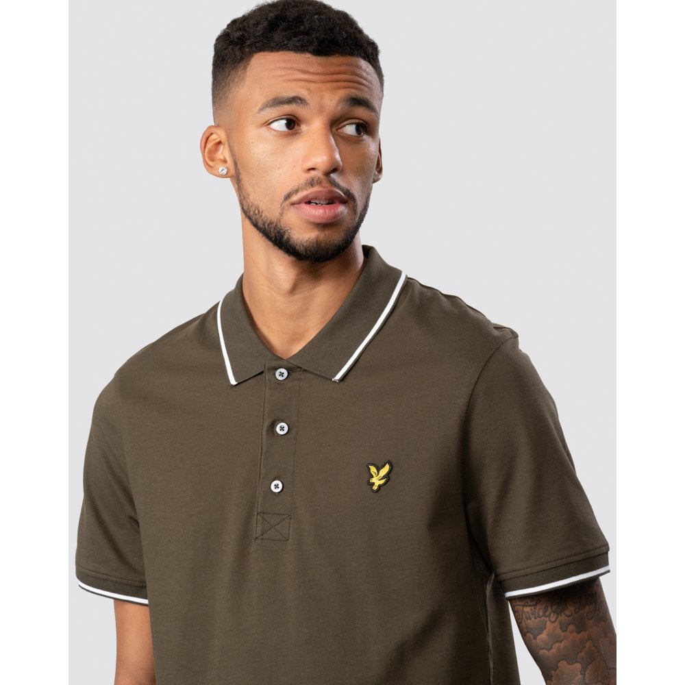 Klassisches Piqué-Poloshirt mit Kontrastkante