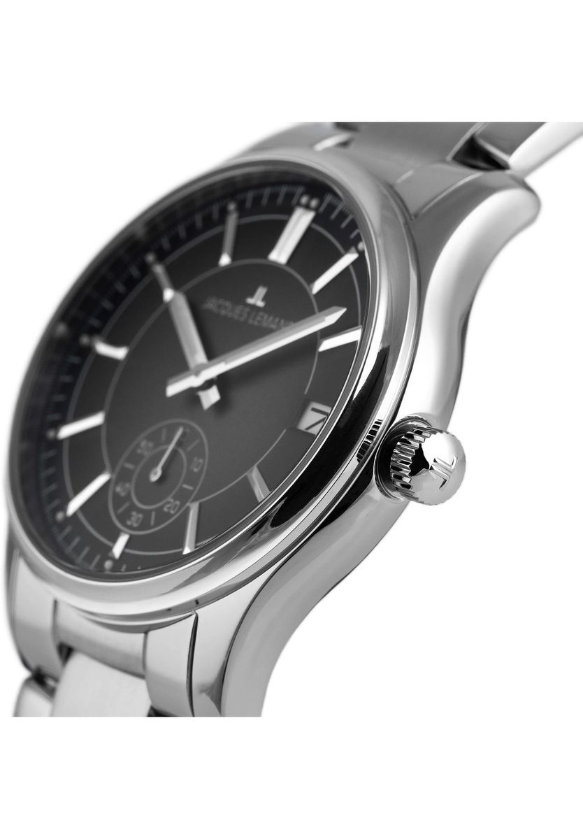 Klassische Herrenuhr aus Edelstahl